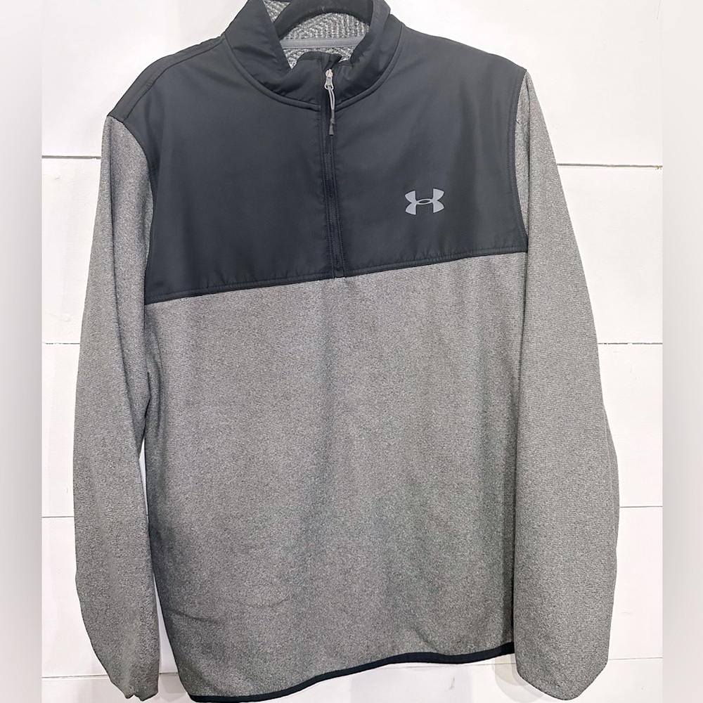 Under Armour men’s XL grey and black half zip